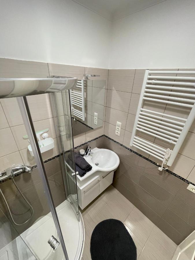Vadszolo Apartman Balatonmariafurdo Bagian luar foto