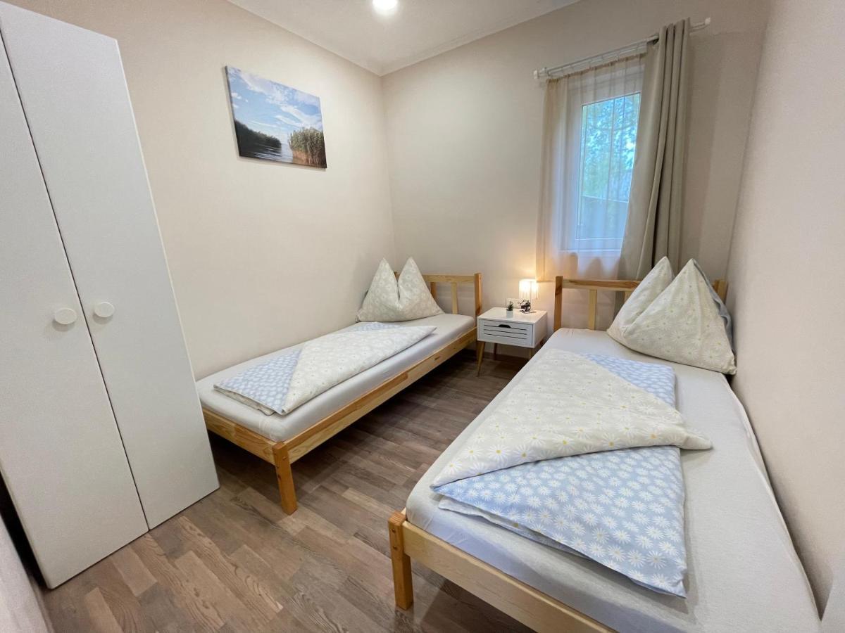 Vadszolo Apartman Balatonmariafurdo Bagian luar foto