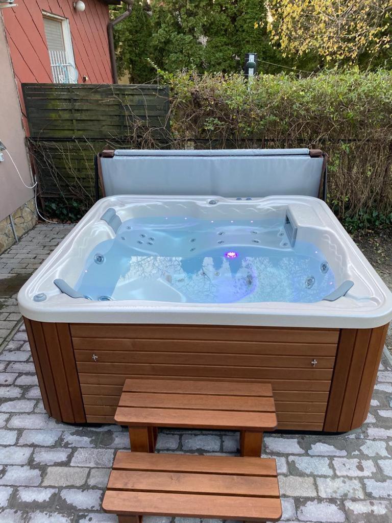 Vadszolo Apartman Balatonmariafurdo Bagian luar foto
